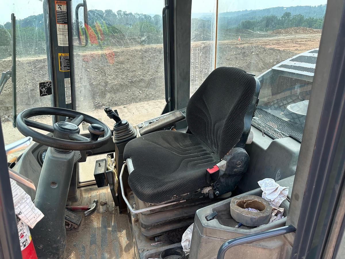 Used 2018 DEERE 244k-II