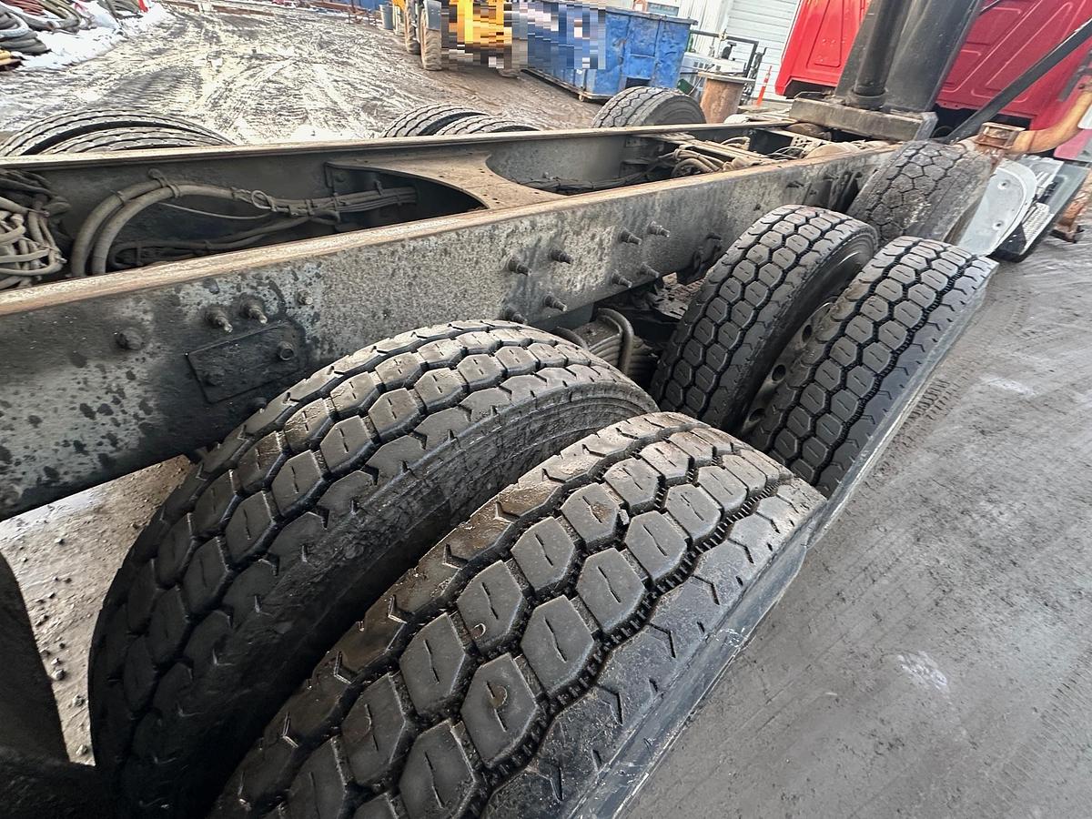 Used 2017 MACK Granite GU713