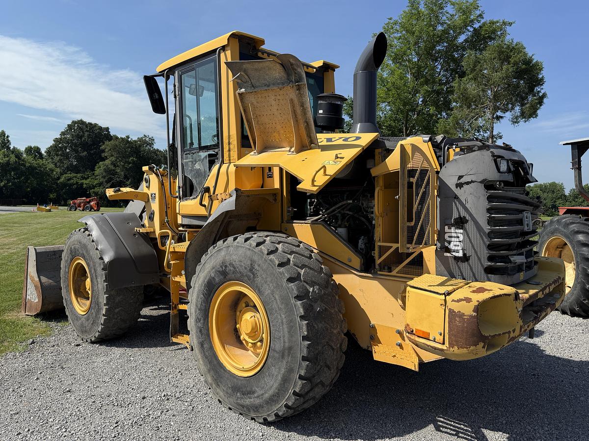 Used 2010 VOLVO L60F