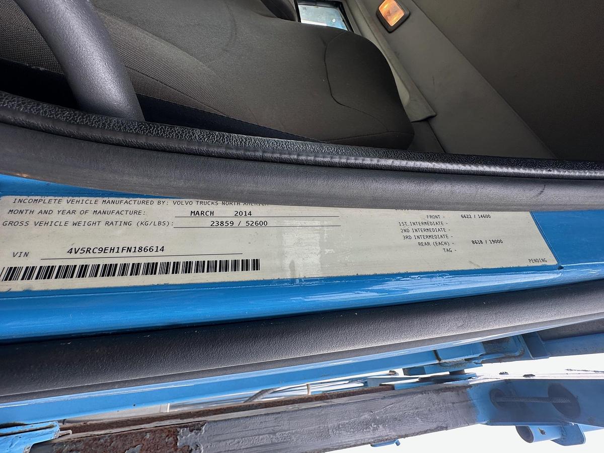 Used 2015 VOLVO VAH Auto Hauler