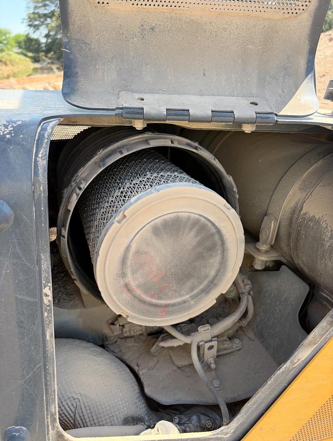 Used 2022 DEERE 550K LGP