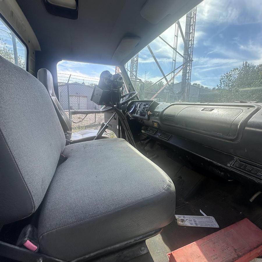 Used 1995 PETERBILT 200