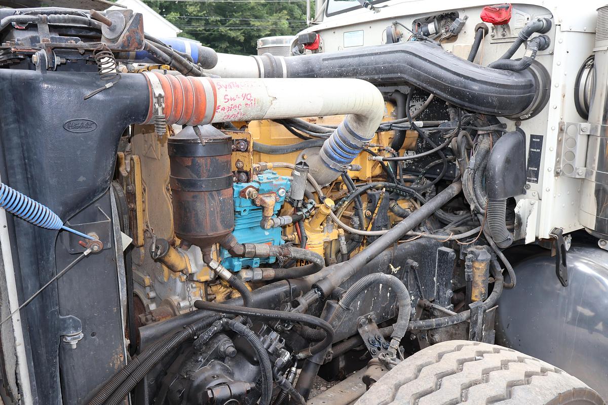 Used 2001 PETERBILT 379