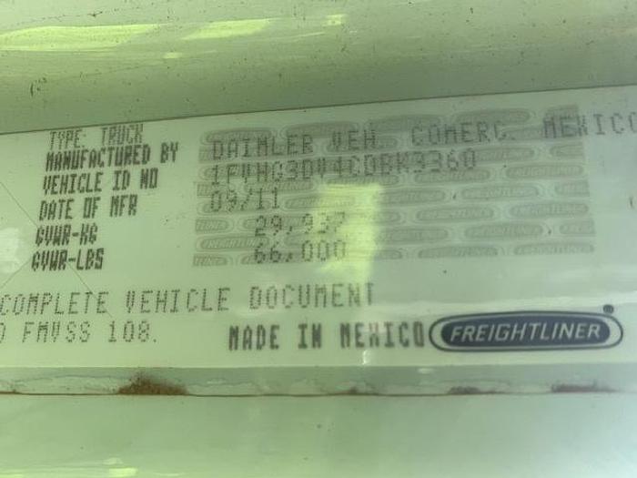 Used 2012 FREIGHTLINER SD114