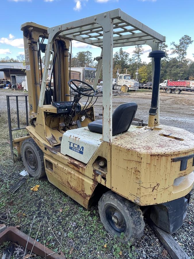 Used 1989 TCM FG25N2