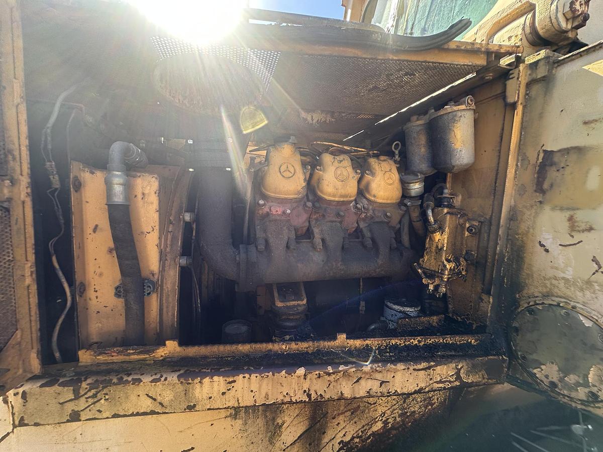 Used LIEBHERR LR631B