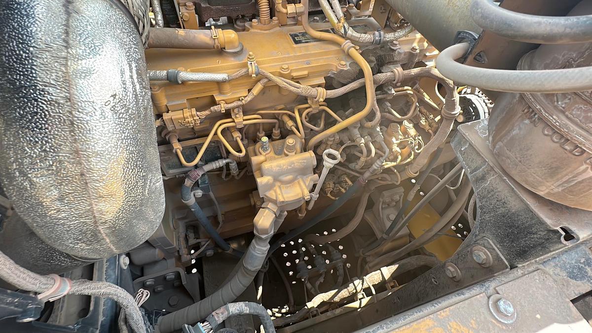 Used 2018 DEERE 380G LC