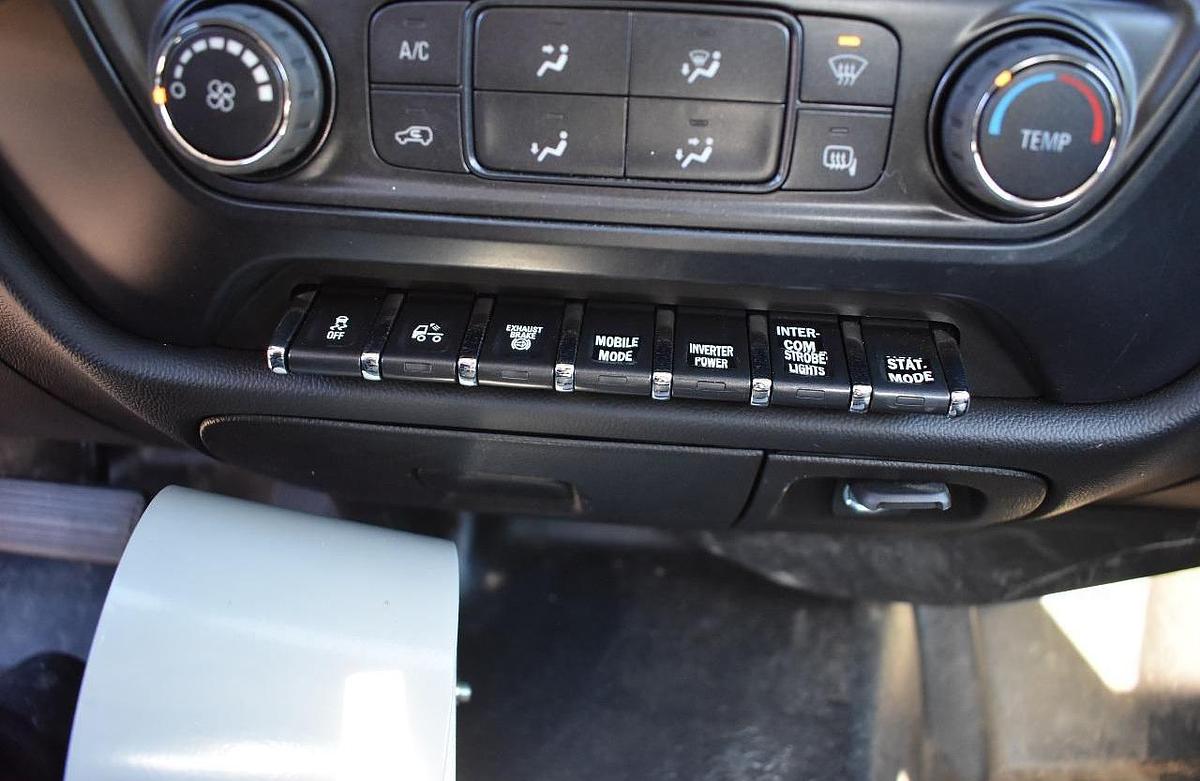 Used 2022 CHEVROLET 5500HD 4X4