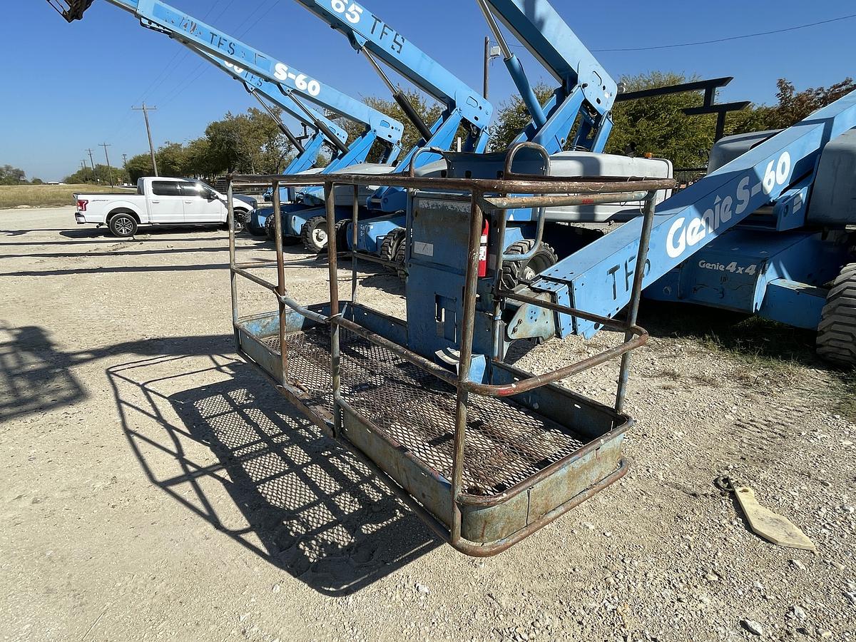 Used 2006 GENIE S-60