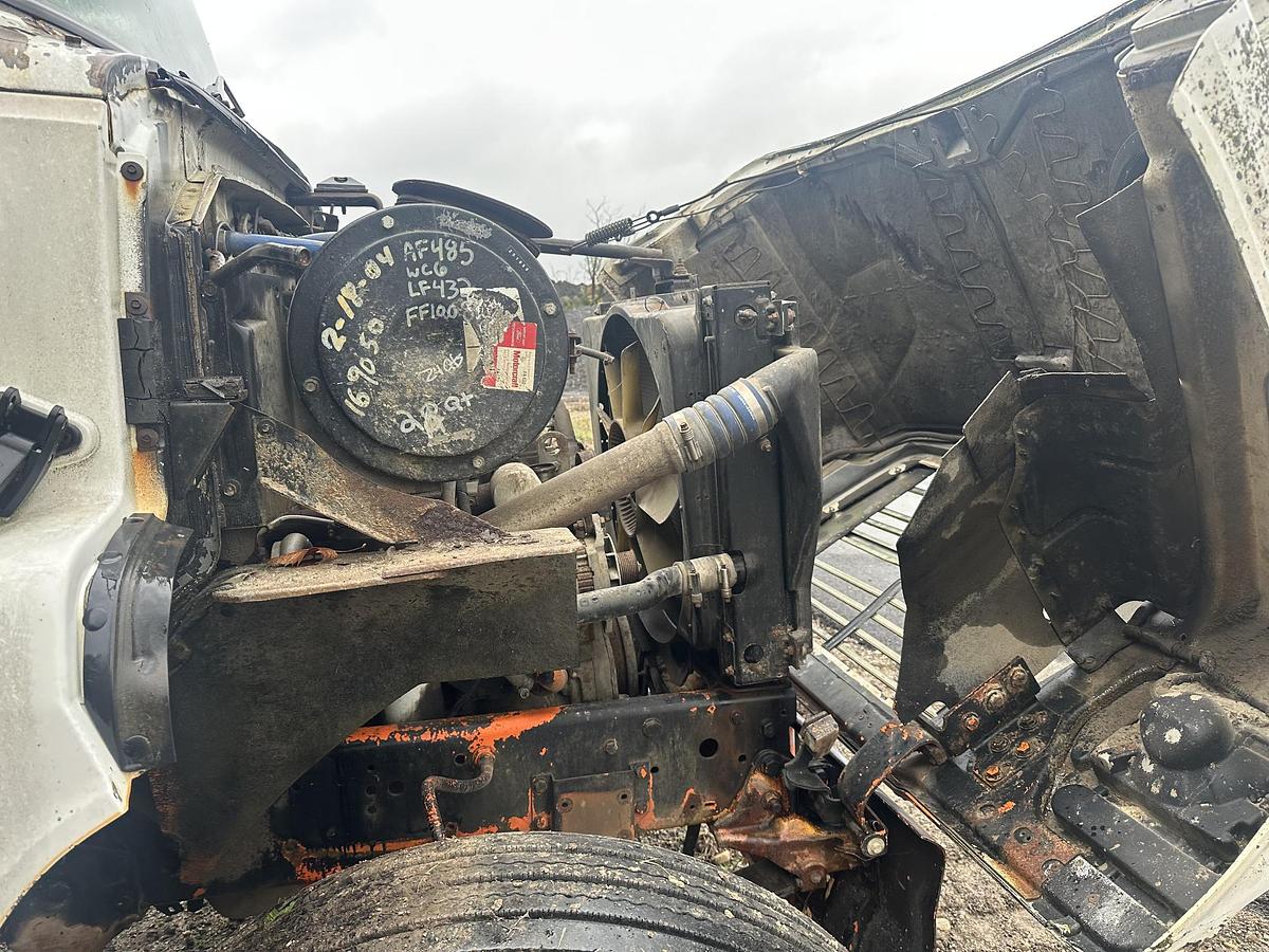 Used 1995 FORD L8000