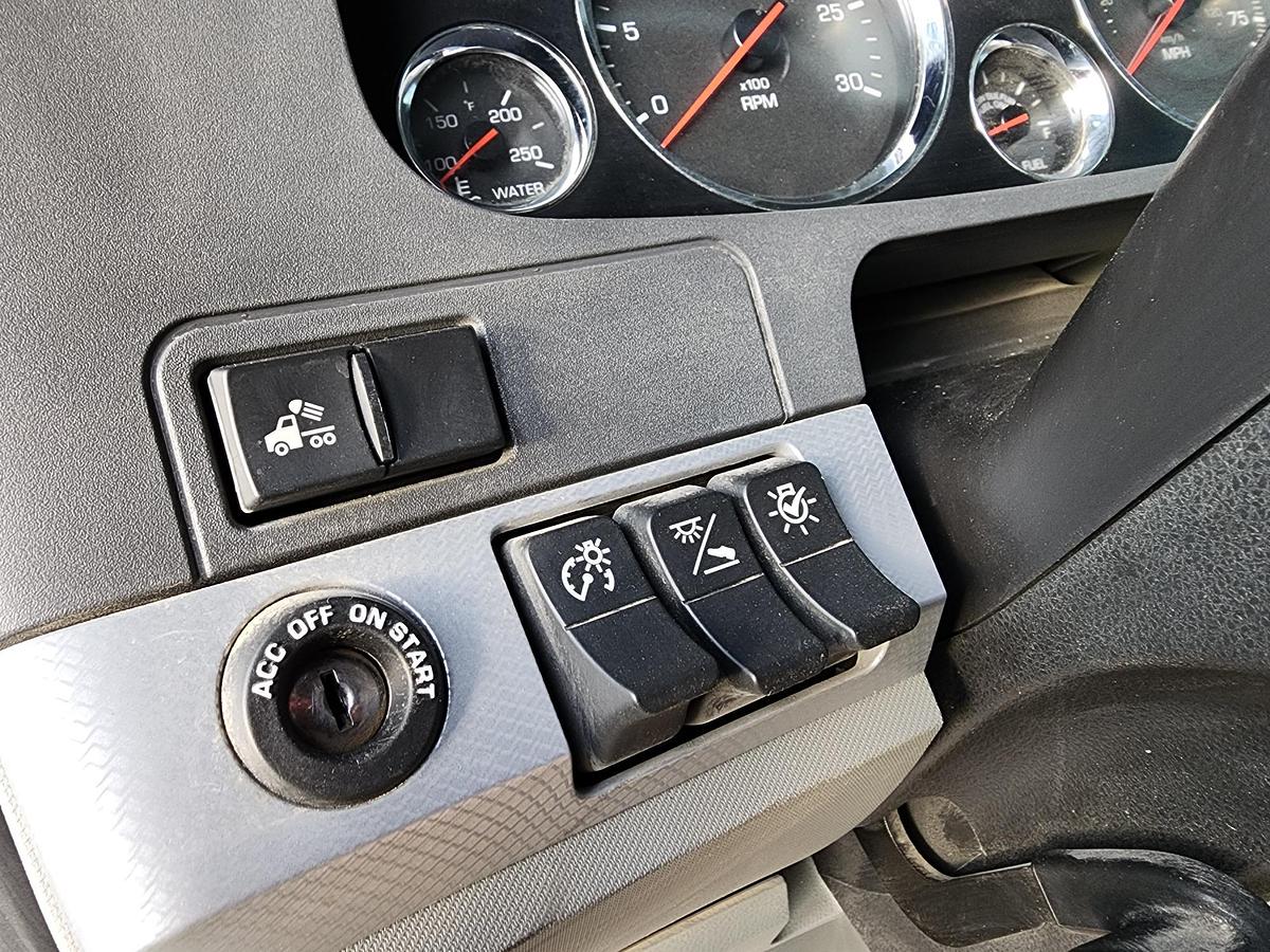 Used 2021 KENWORTH T880