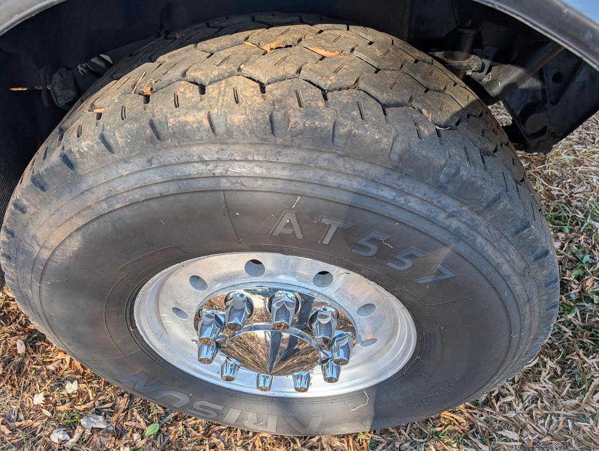 Used 1996 INTERNATIONAL 9400 Tri Axle