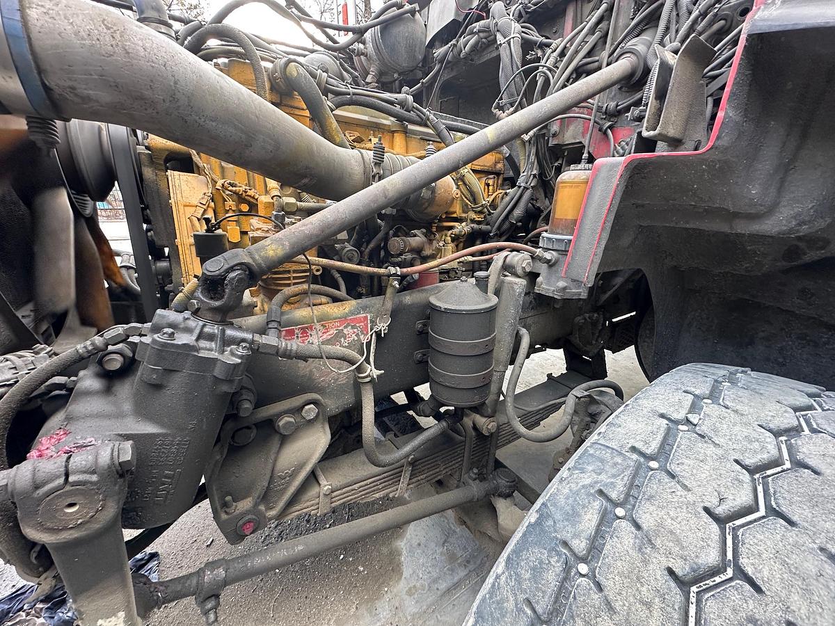 Used 2005 WESTERN STAR Rear Mixer
