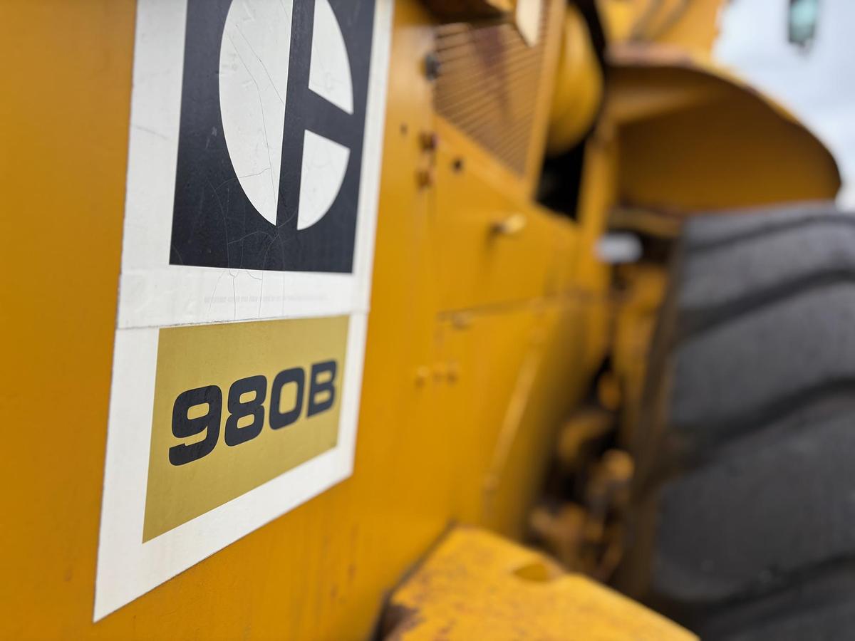 Used 1977 CATERPILLAR 980D