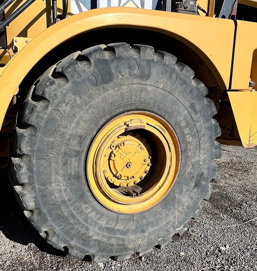 Used 2011 CATERPILLAR 740B Ej