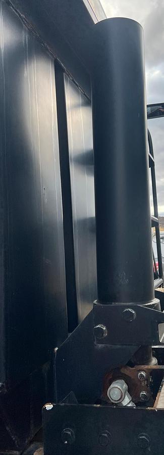 Used 2016 PETERBILT 348