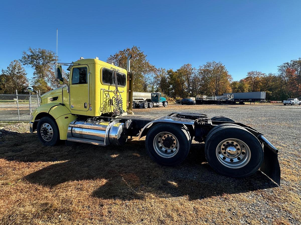 Used 2013 PETERBILT 384