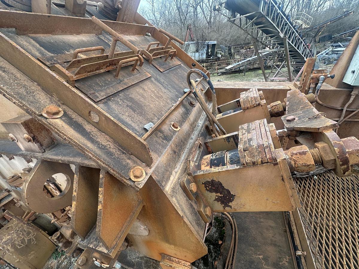 Used 2005 EAGLE CRUSHER 33D8215