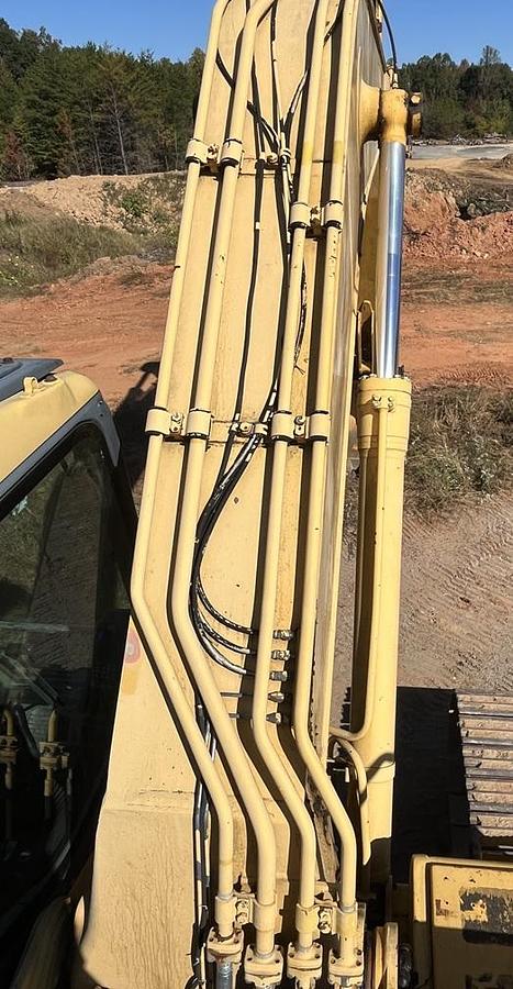 Used 2005 KOMATSU PC 200 LC-7L