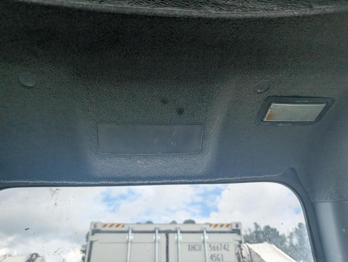 Used 2023 BOBCAT S740