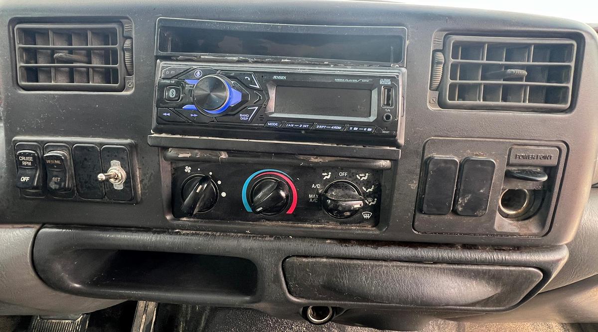 Used 2004 FORD F650 SD