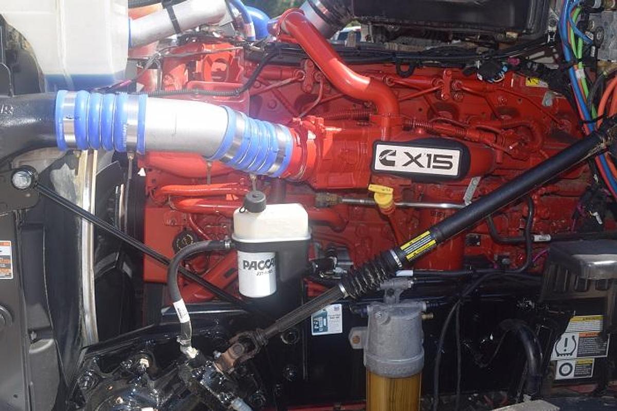 Used 2022 PETERBILT 579