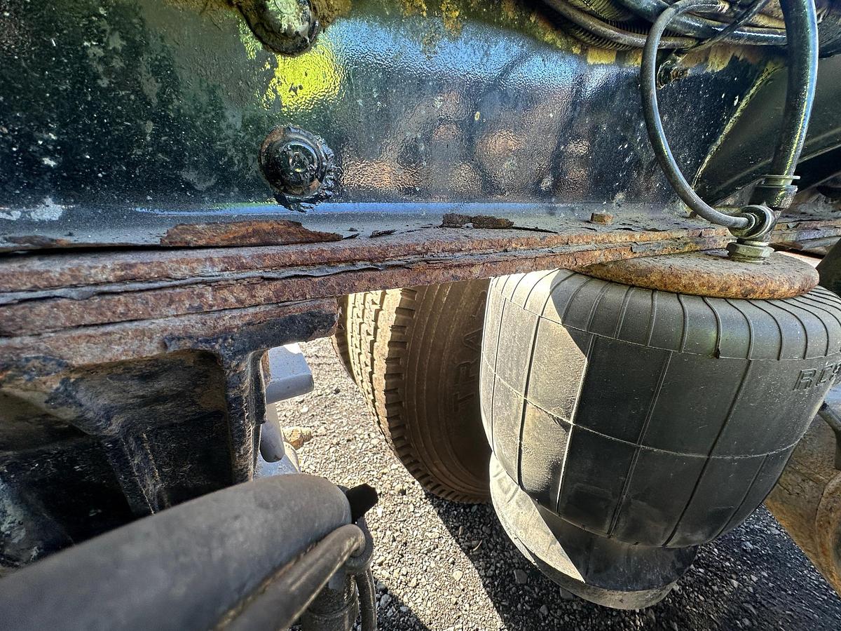 Used 2016 PETERBILT 365