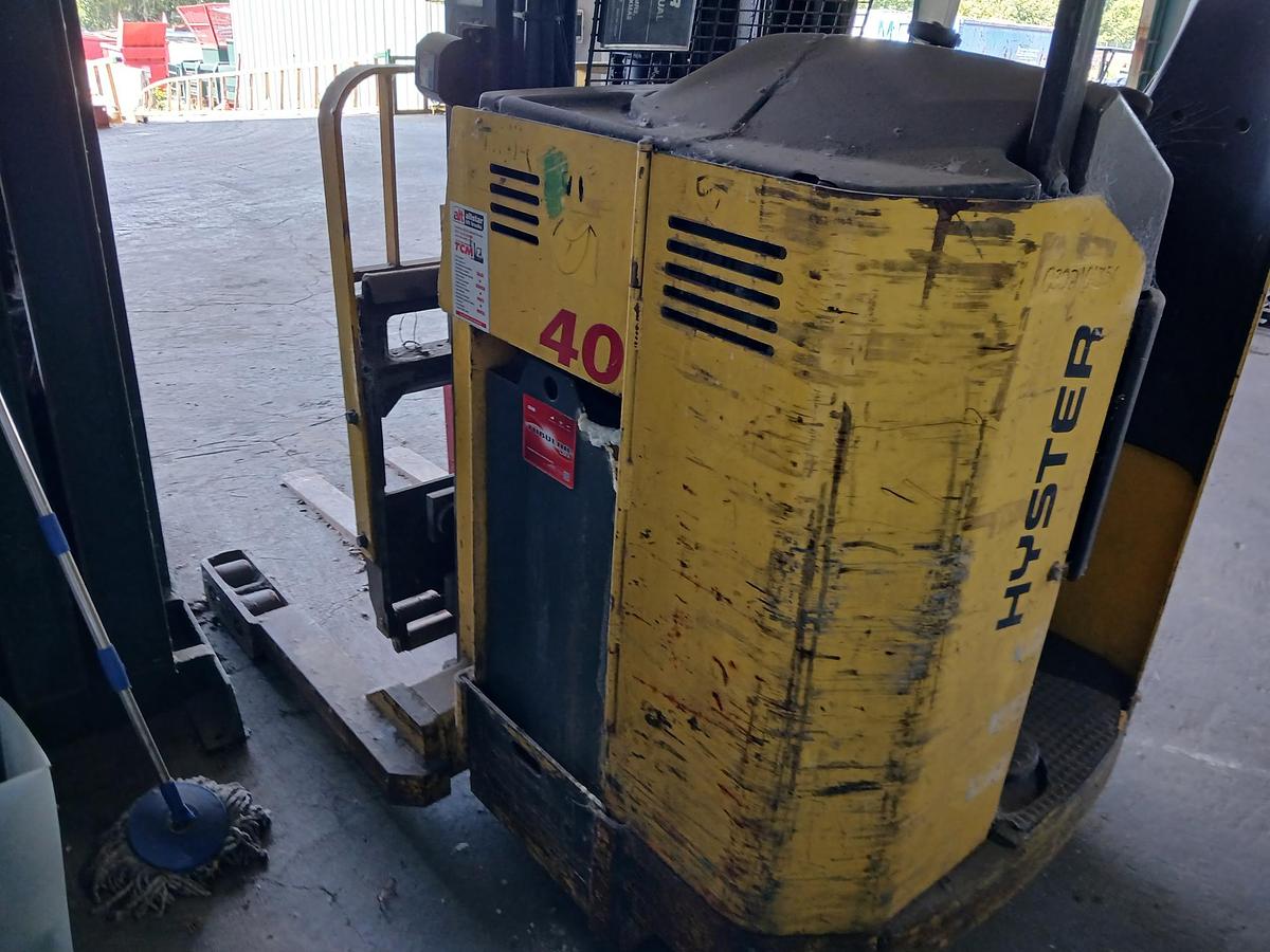 Used 2017 HYSTER 40-E30H5D3