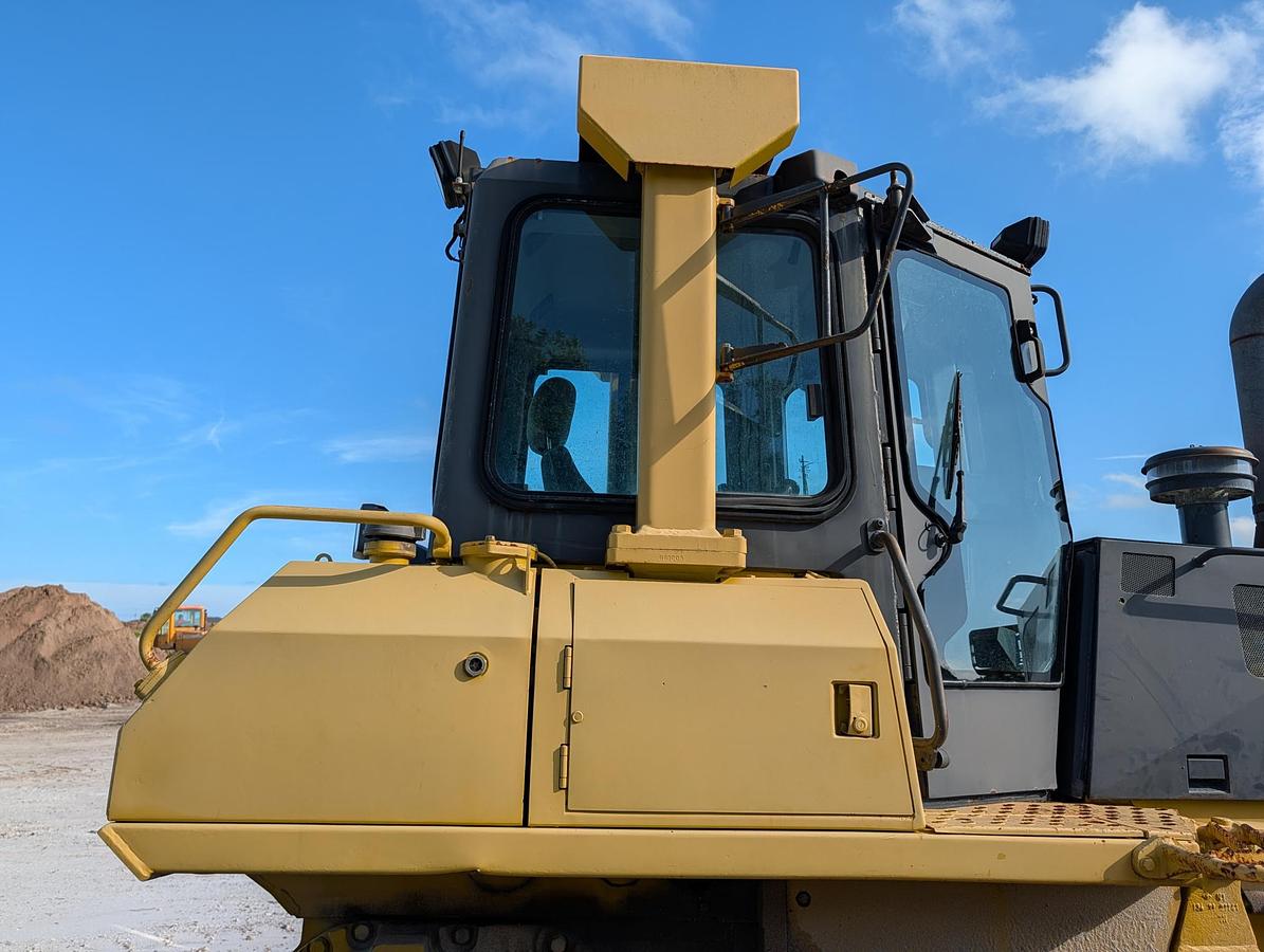 Used 2010 KOMATSU D61PX-15EO GALEO