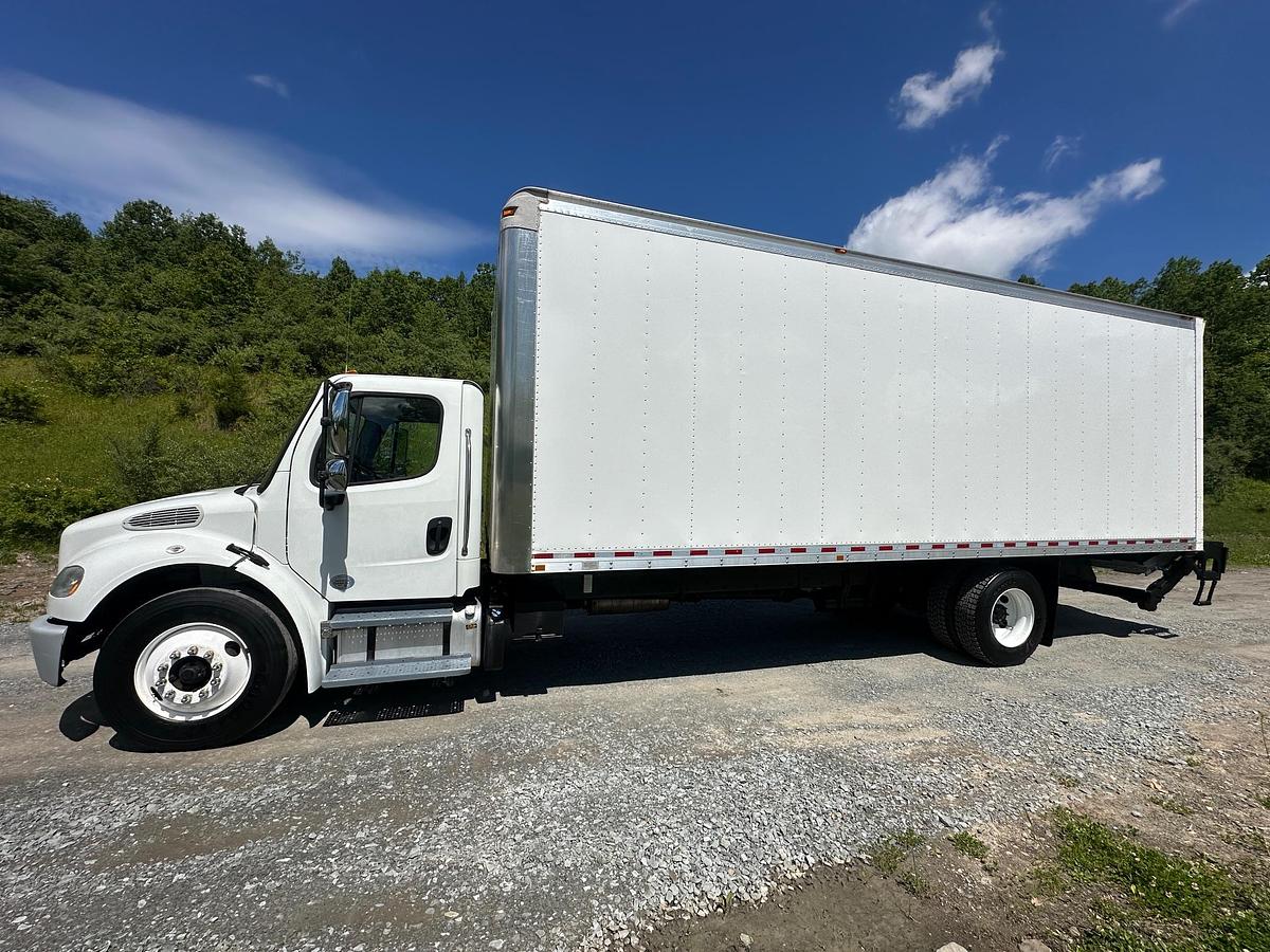 Used 2016 FREIGHTLINER Business Class M2