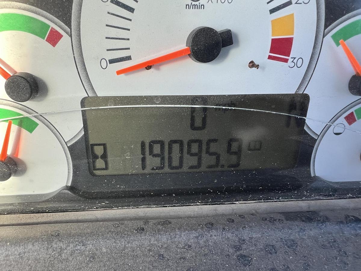 Used 2012 CATERPILLAR 740