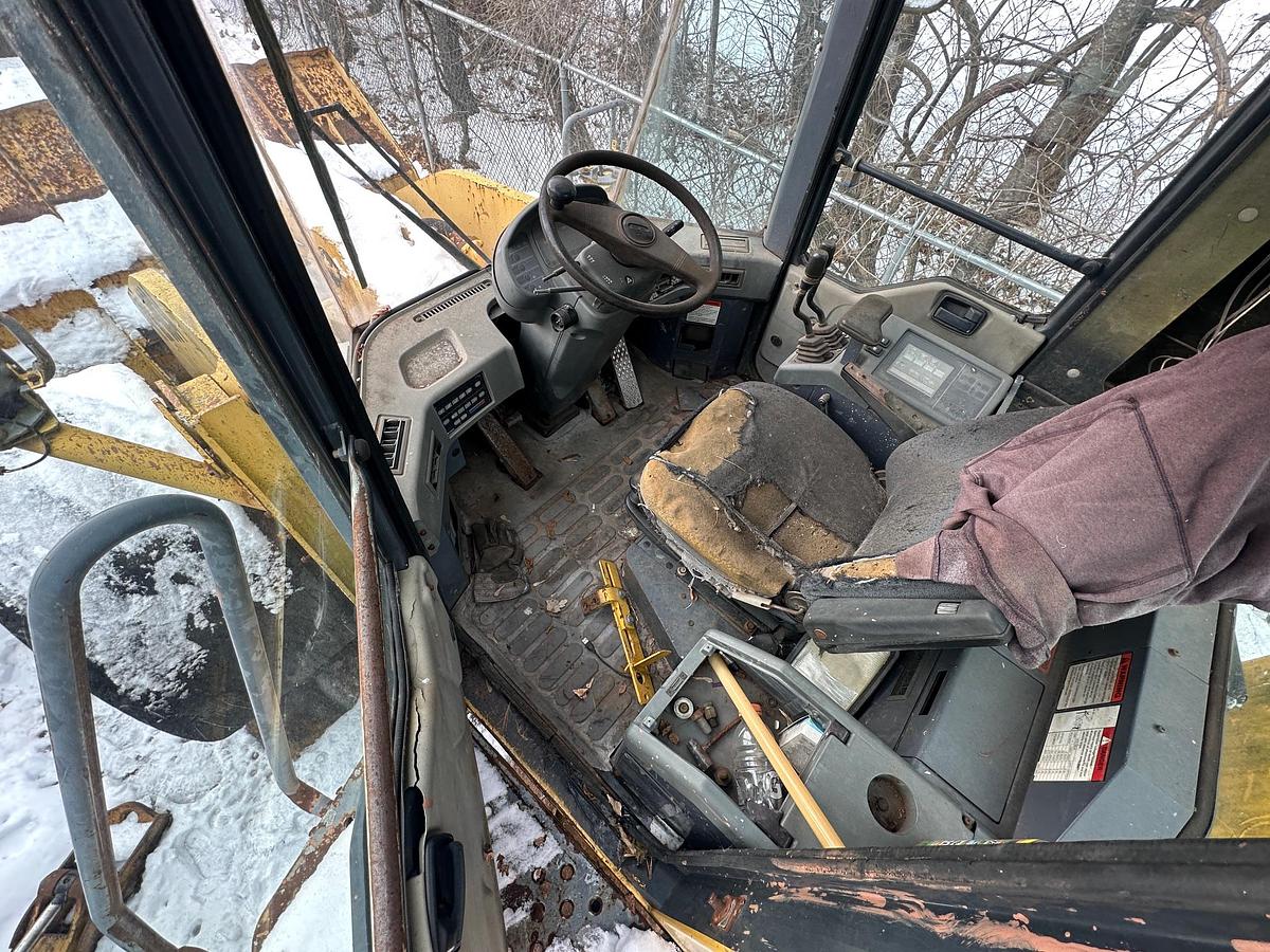 Used 2004 KOMATSU WA500