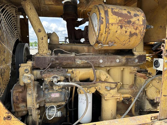 Used 1973 CATERPILLAR 815