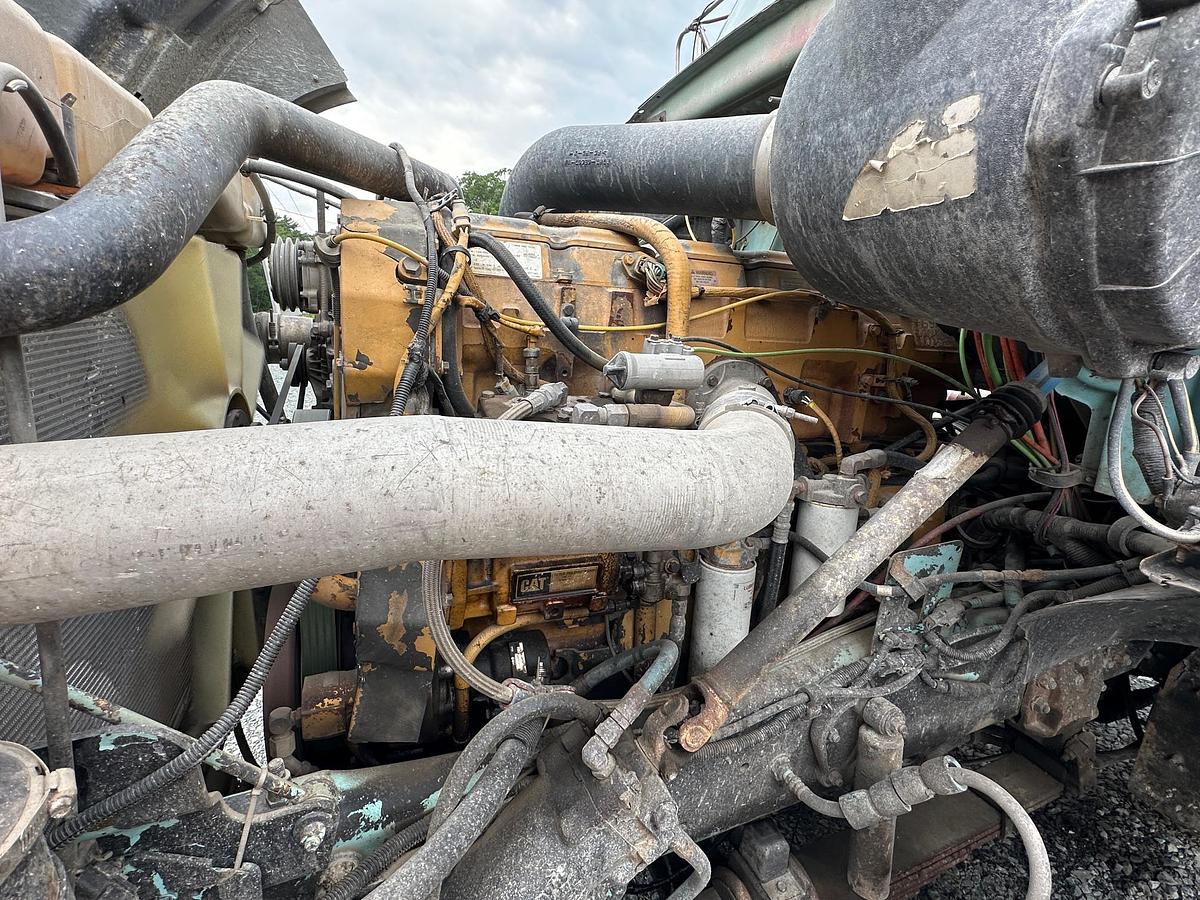 Used 1998 FORD 9500