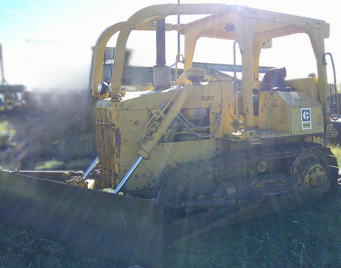 Used 1984 CATERPILLAR D4E