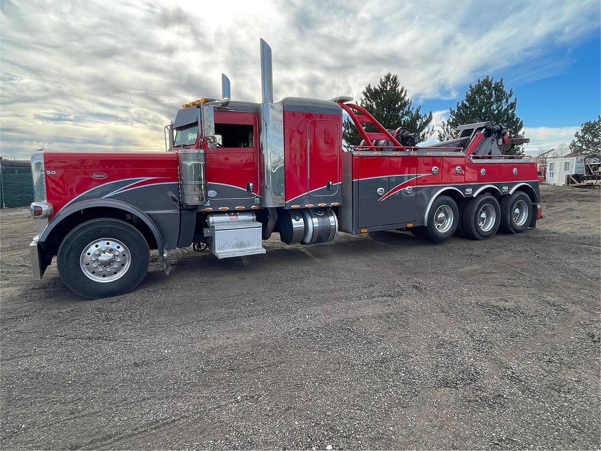 Used 2012 PETERBILT 389