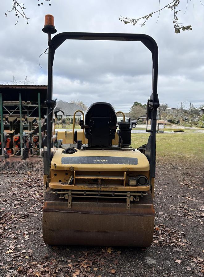 Used 2013 CATERPILLAR CB34
