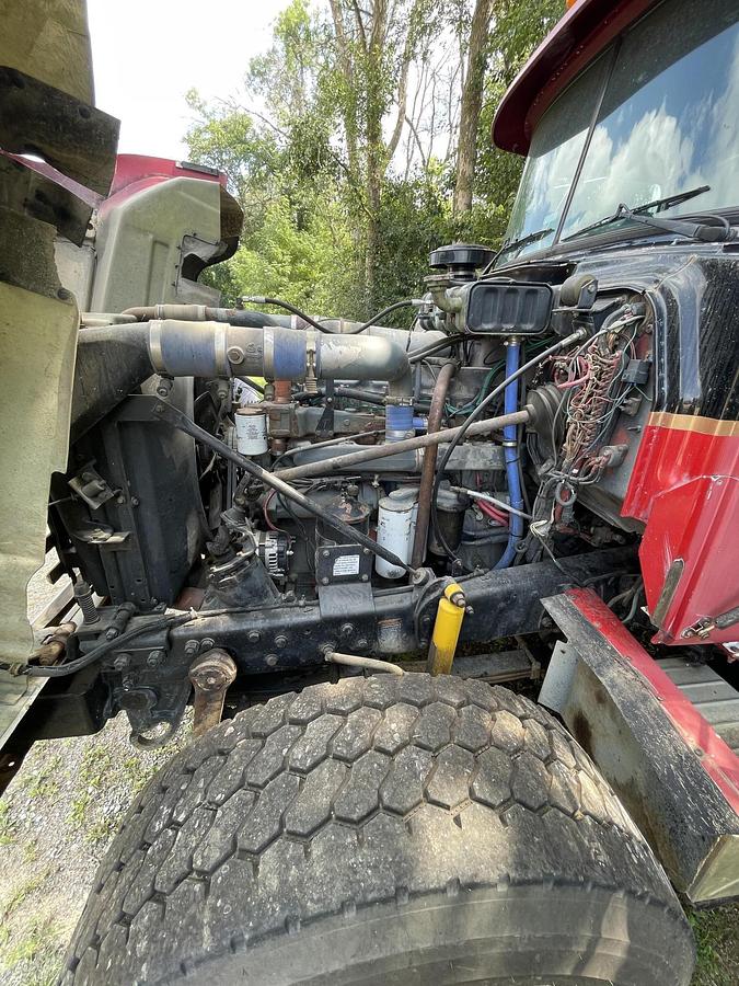 Used 1995 MACK RD688S
