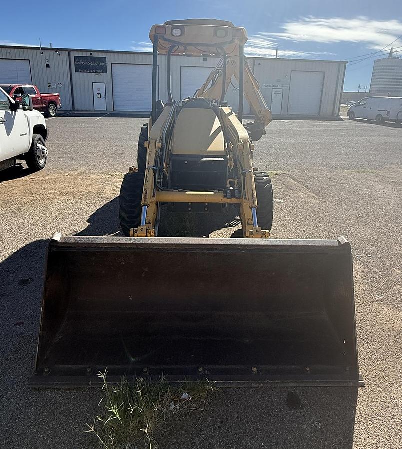 Used 2012 JOHN DEERE 110