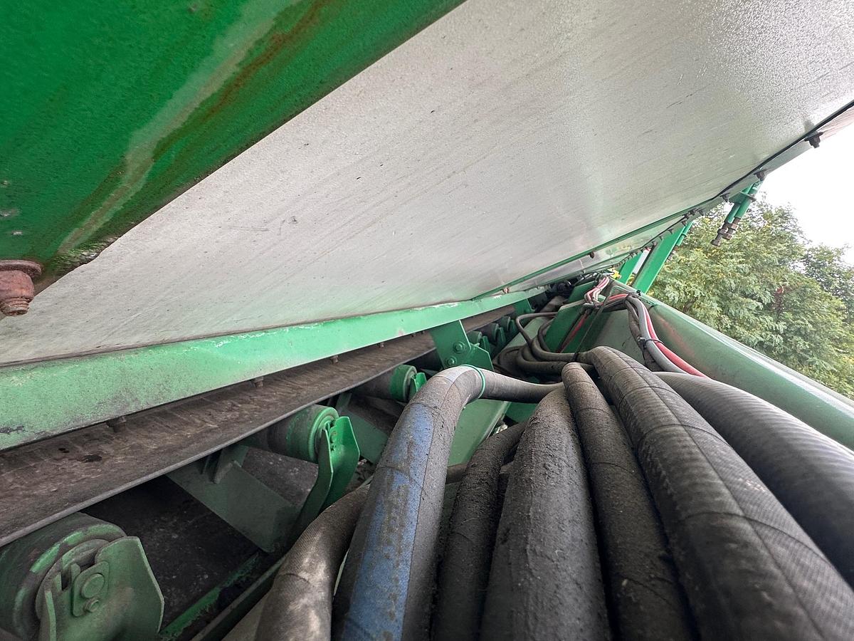 Used 2019 MCCLOSKEY 733RE