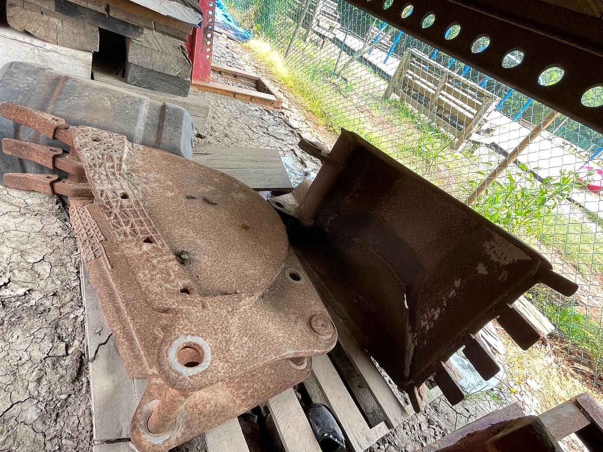Used 1986 CASE 580E