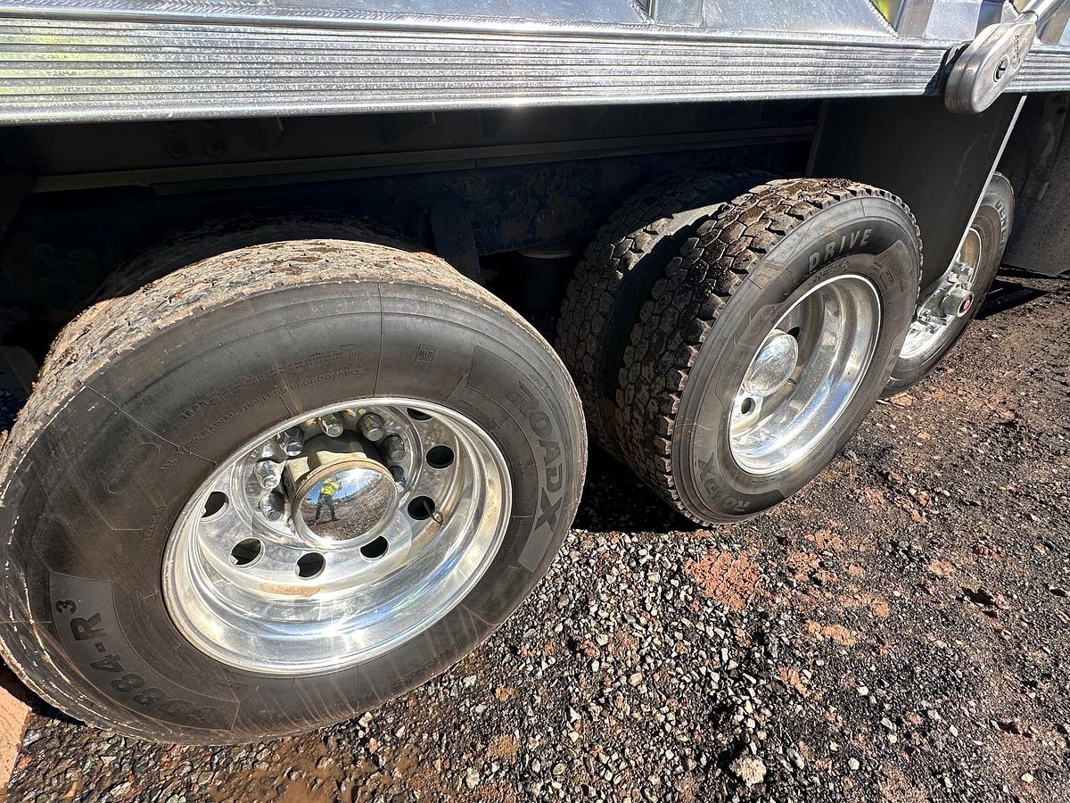 Used 2016 PETERBILT 365