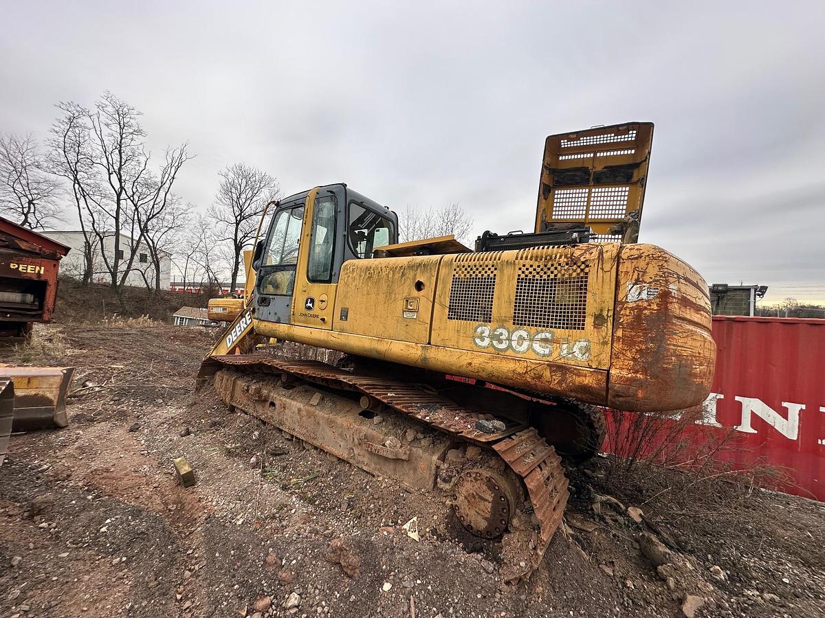 Used 2005 DEERE 330C LC