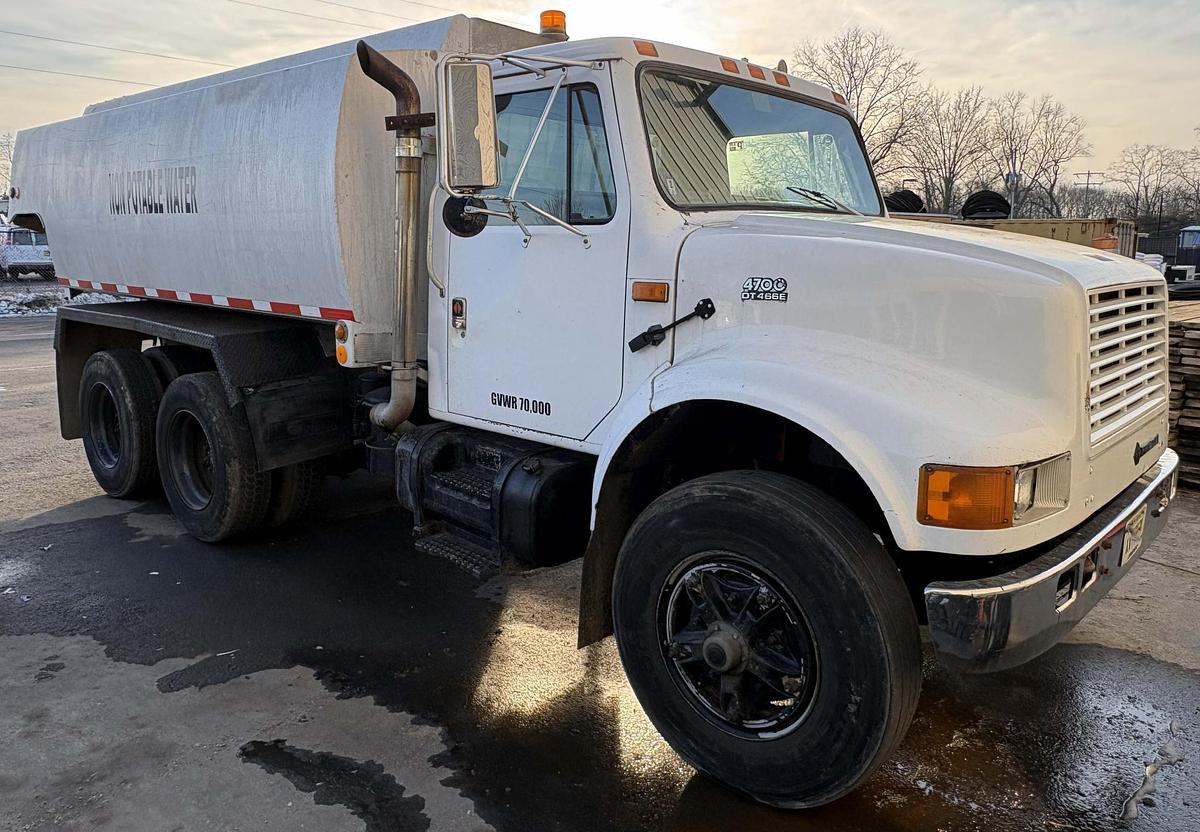Used 1990 INTERNATIONAL F-4900