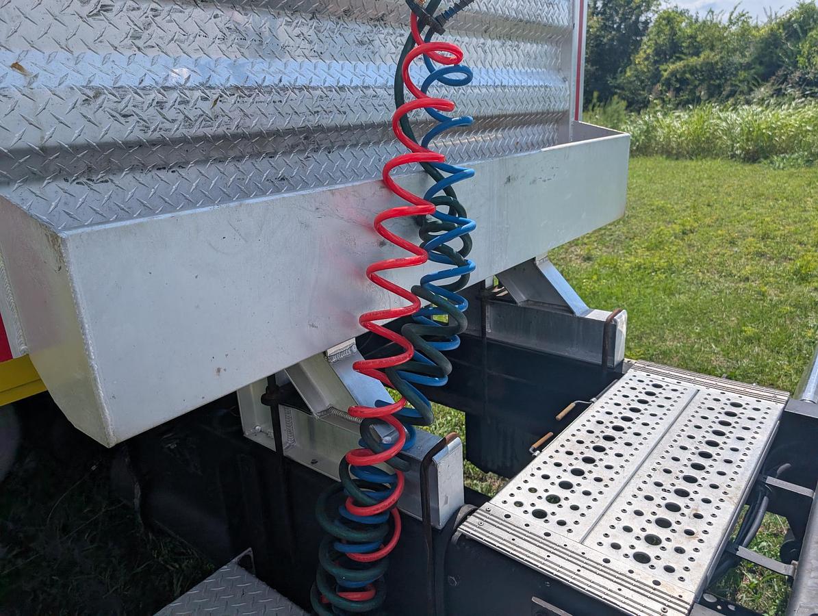 Used 2004 WESTERN STAR 4900