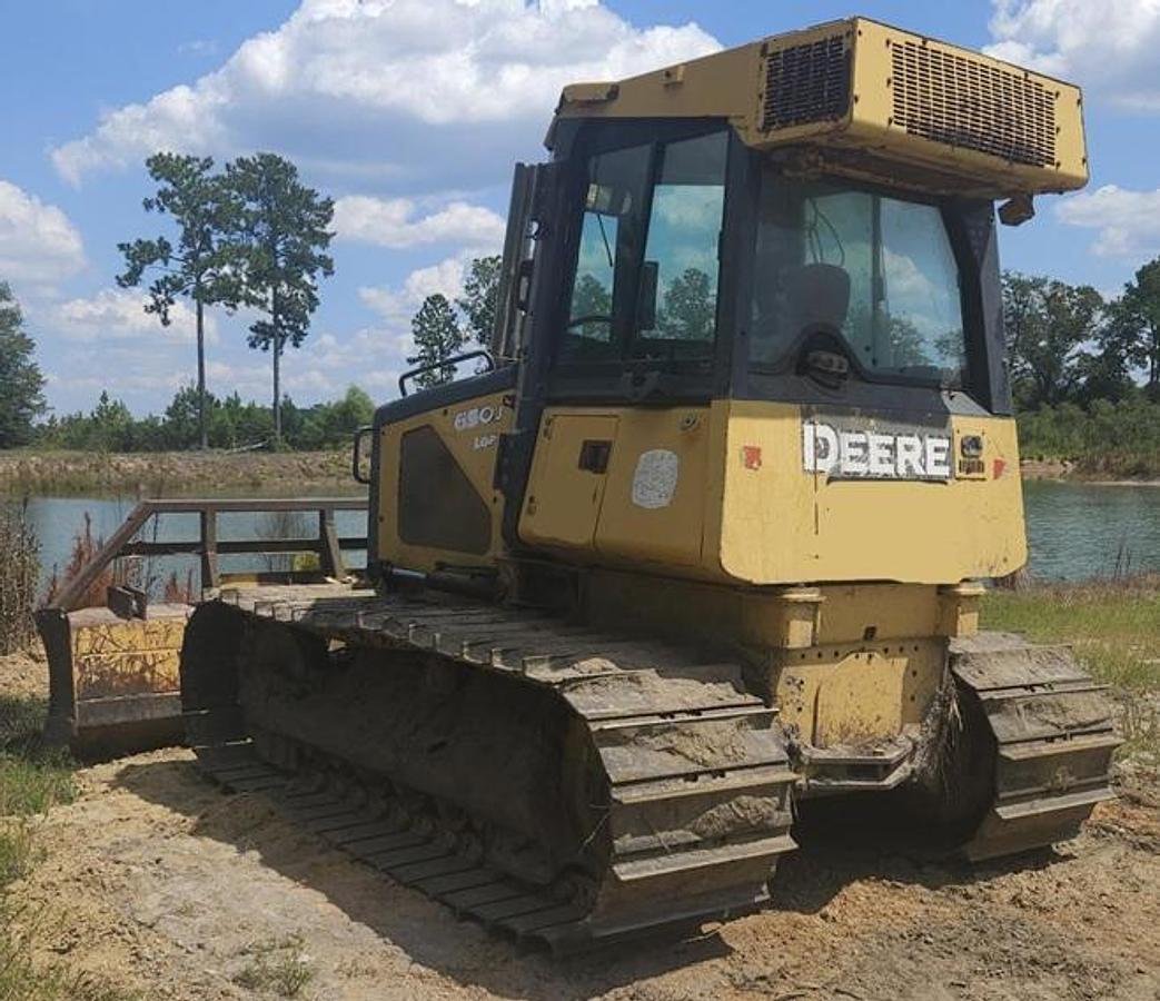 Used 2005 DEERE 650J
