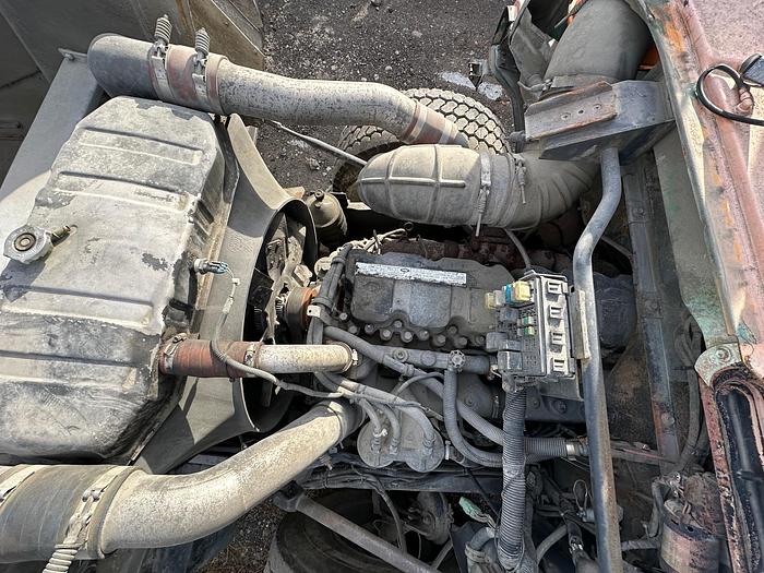 Used 2001 MACK DM688SX