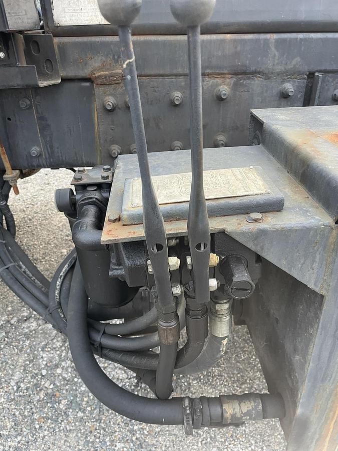 Used 2001 MACK RD688s Roll Off