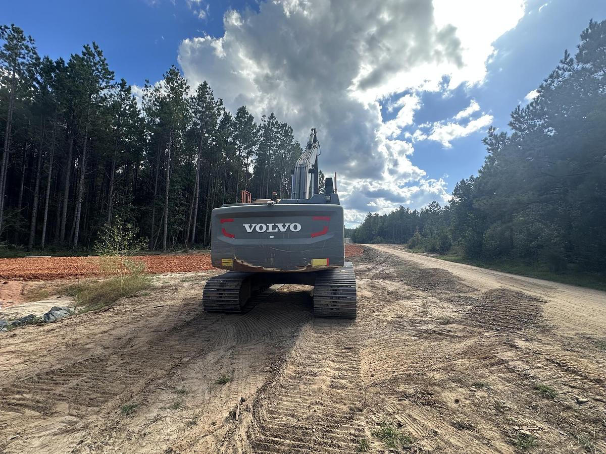 Used 2019 VOLVO EC300ELR