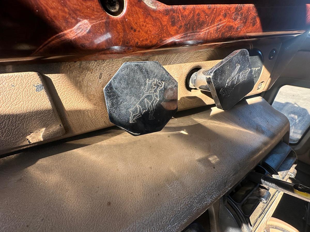 Used 2006 MACK Granite CV713